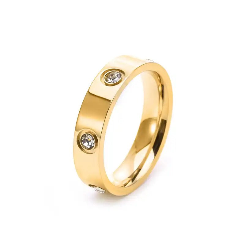 Claire Ring mit Zirkonia Steinen